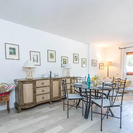 Casa Ortensia 아파트 바야사드리니아